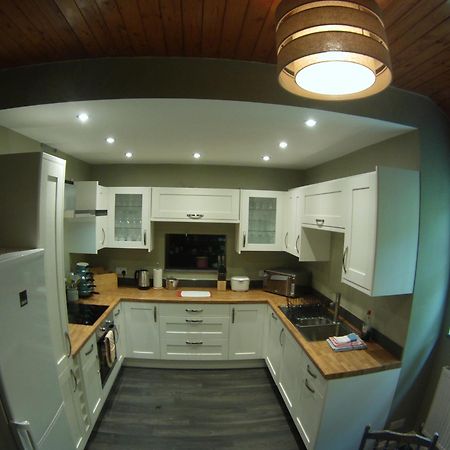 Padarn Apartment At Glanybala Holidays 란베리스 외부 사진